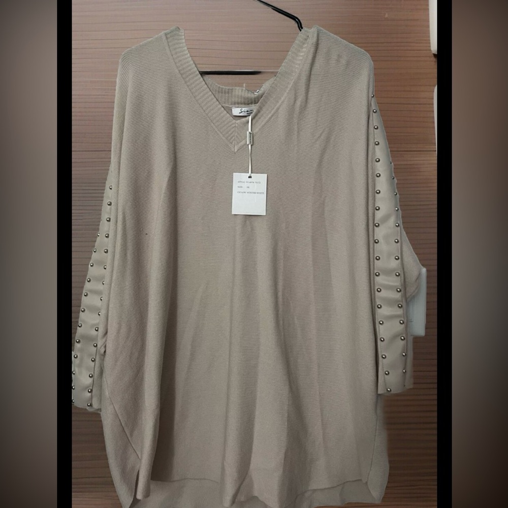 NEW🔥Siani Milano Beautifully Beige Top with Sleeve Detail Size 3X